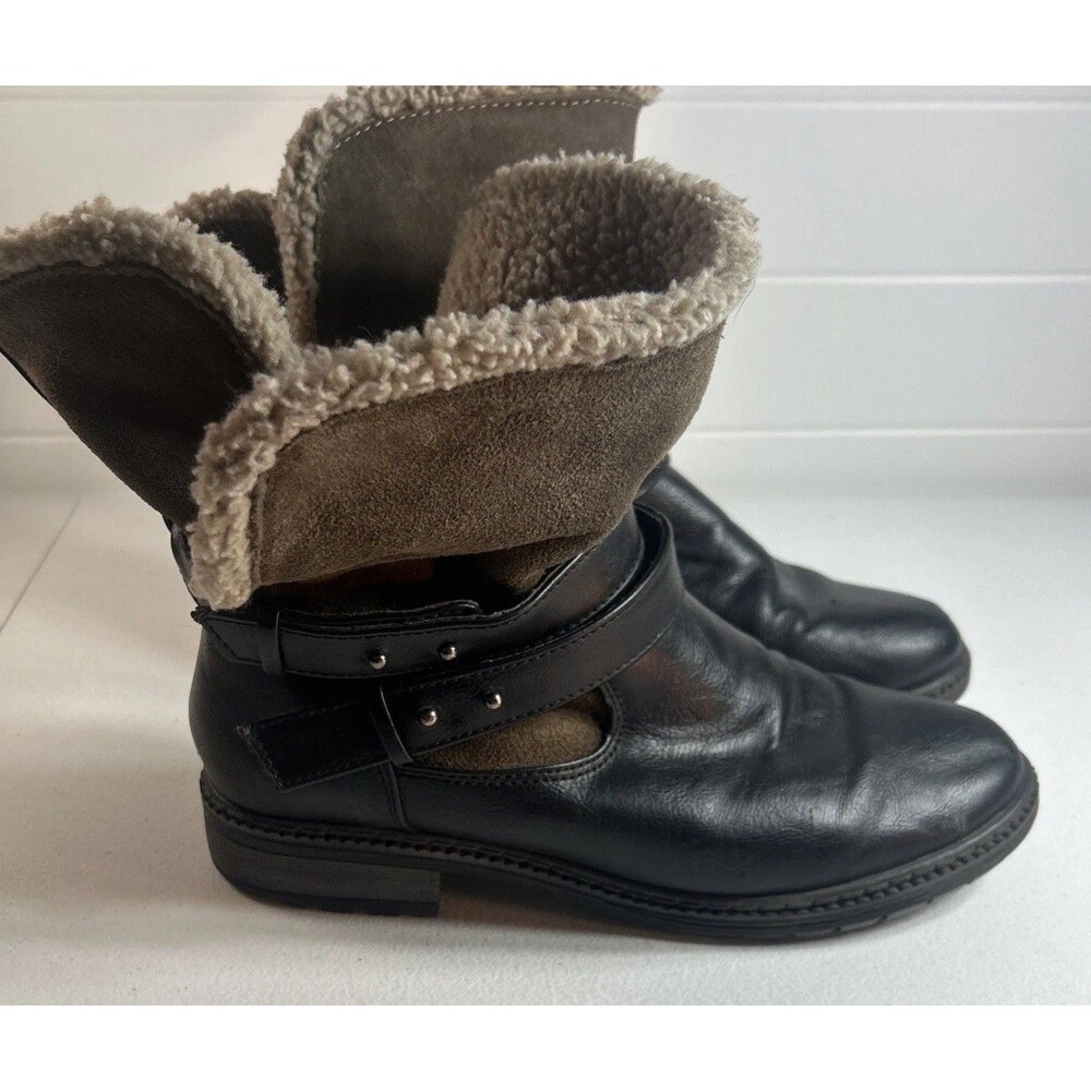 American Eagle Women’s Boots Size 7.5 Brown/Black Sherpa Lined Booties Fold Over